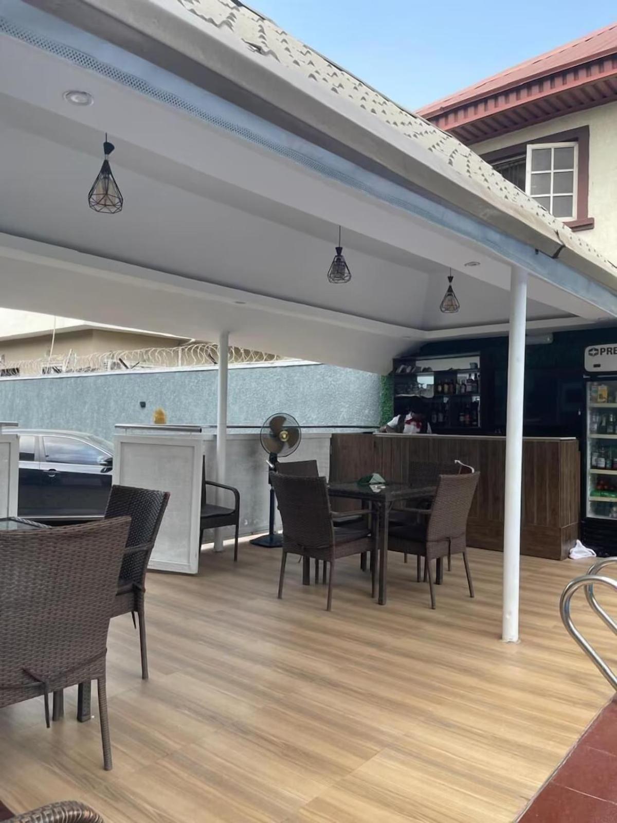 Presken Hotel @Villa อีเคจา ภายนอก รูปภาพ