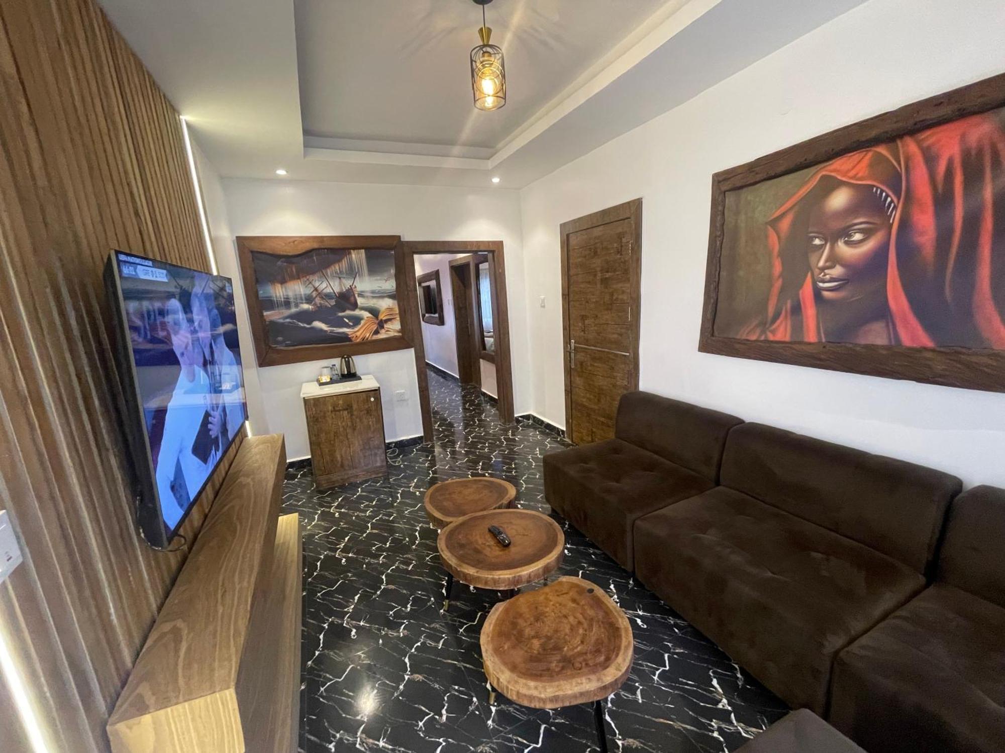 Presken Hotel @Villa อีเคจา ภายนอก รูปภาพ