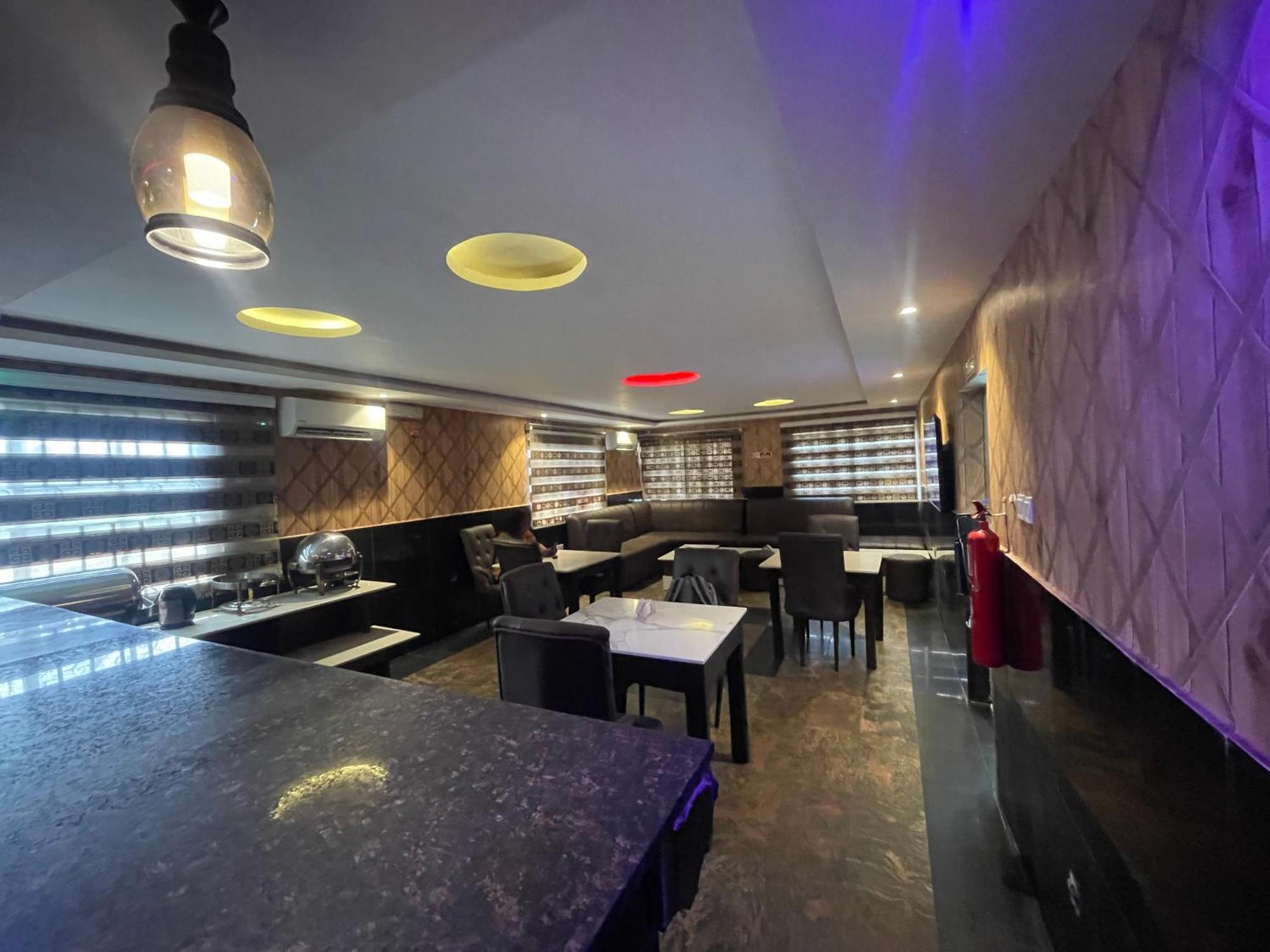 Presken Hotel @Villa อีเคจา ภายนอก รูปภาพ